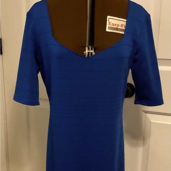 MICHELE BOHBOT, CERULEAN DRESS.          SIZE: 14 - Picture 9 of 16